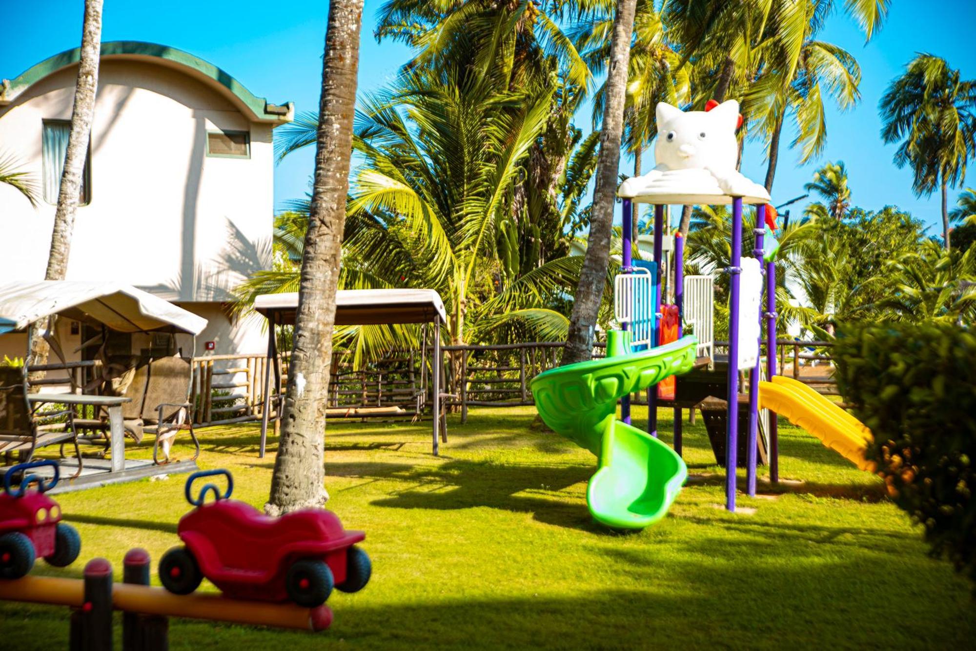 Hôtel Sarakawa Lome Bagian luar foto