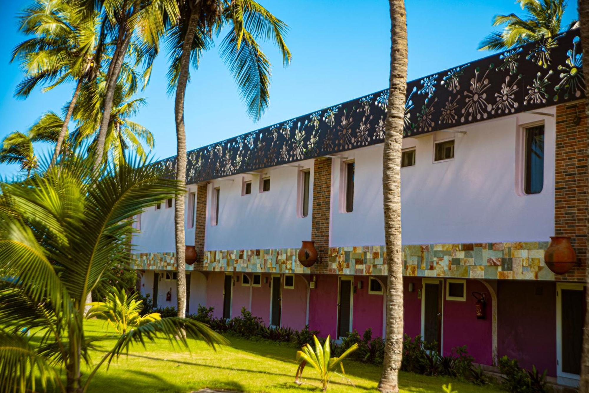 Hôtel Sarakawa Lome Bagian luar foto